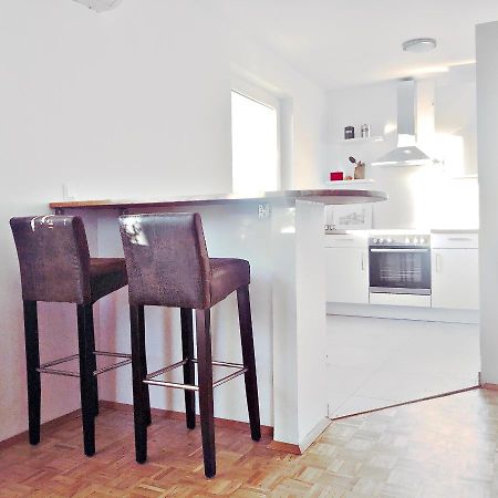 Modern New Danube Apartment, Perfect Location Wien Exterior foto