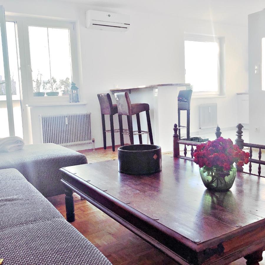 Modern New Danube Apartment, Perfect Location Wien Exterior foto